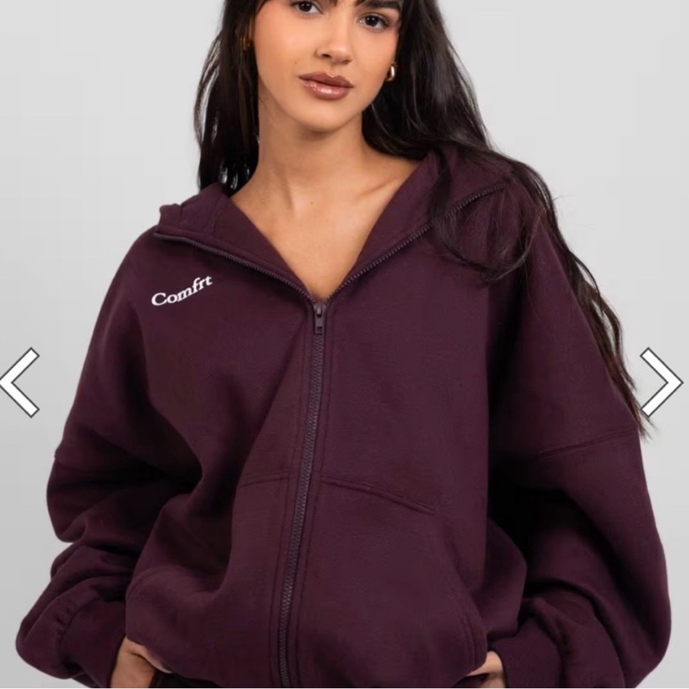Comfrt cloud zip Maroon Hoodie NWT